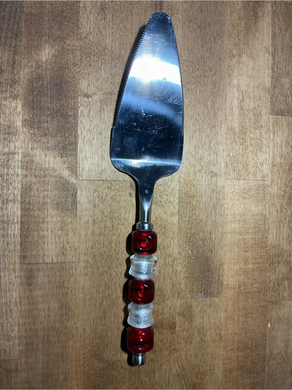 Retired Pampered Chef 2-Piece Glass Beaded Serving Set Red & Silver